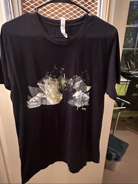 Verité tour t-shirt Men's Black  Crew Neck T-Shirt - rare circa 2017